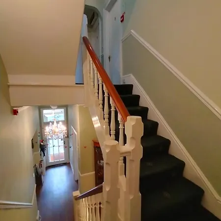 Arden House Gæstehus 4*