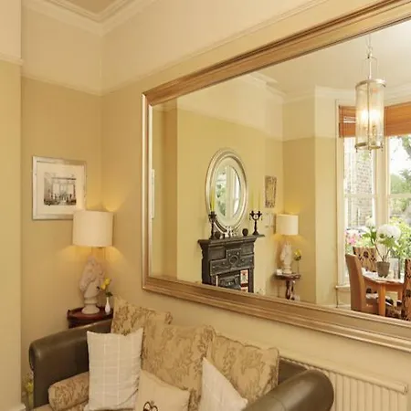 Arden House 4* Harrogate